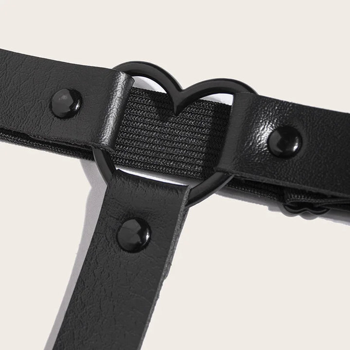Harness do pończoch z serduszkiem