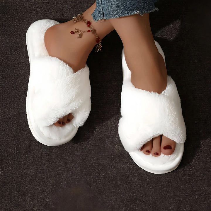 Miękkie kapcie z futerka