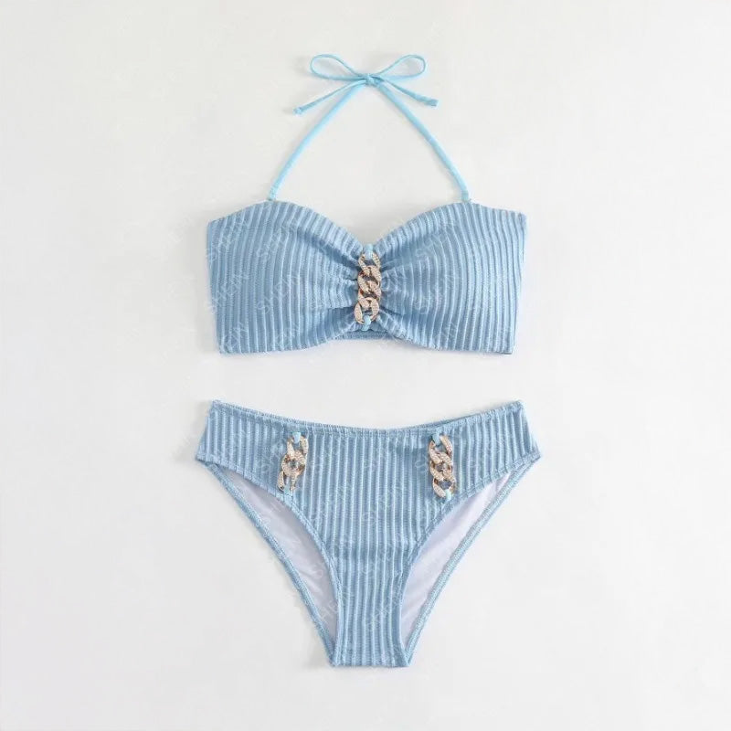 Bikini z łańcuszkami
