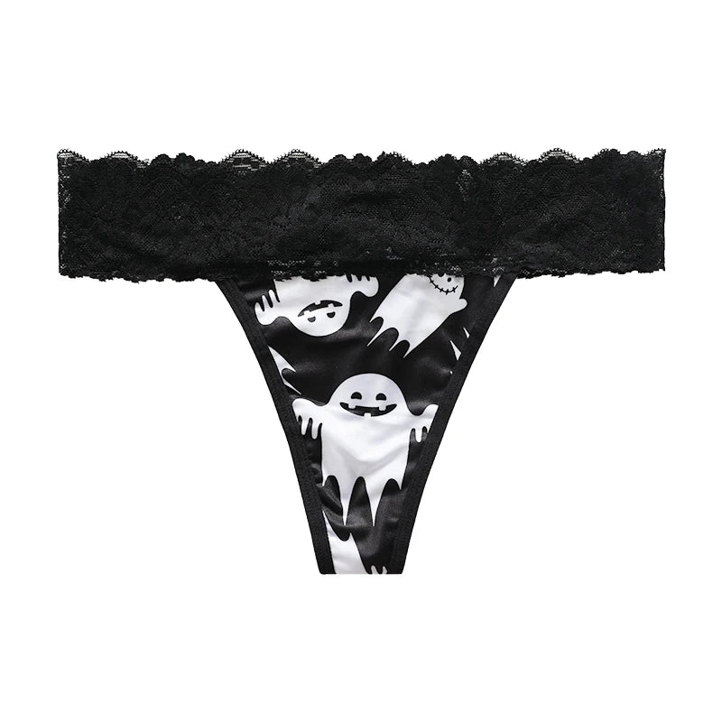 Stringi w halloweenowe wzory
