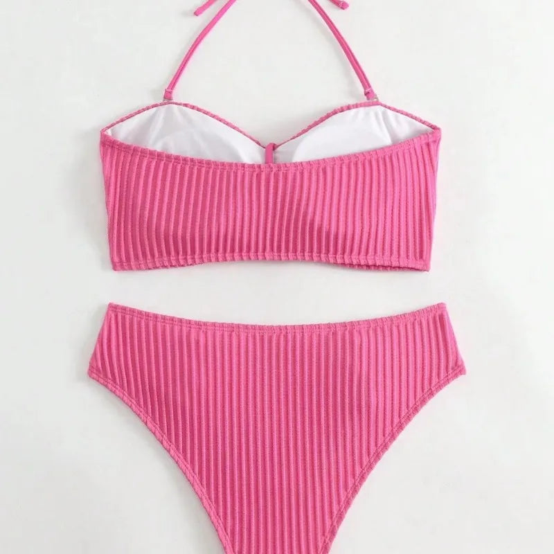 Bikini z łańcuszkami