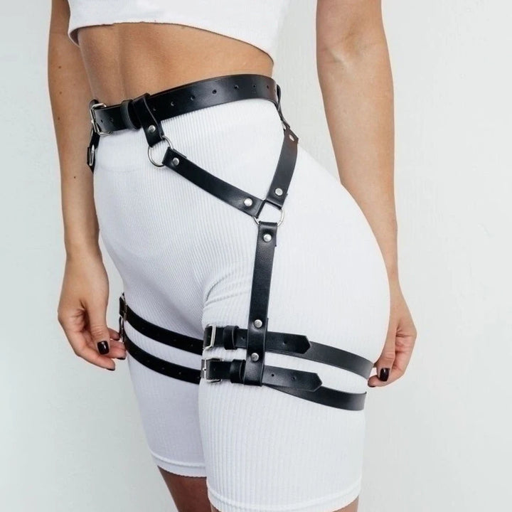 Skórzany harness na biodra i uda