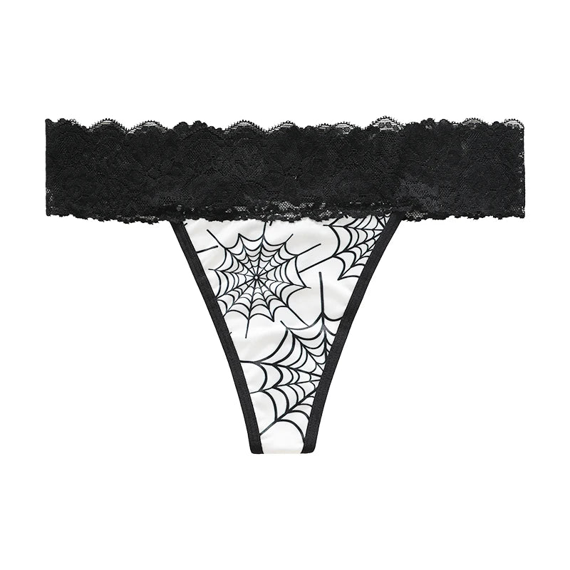 Stringi w halloweenowe wzory