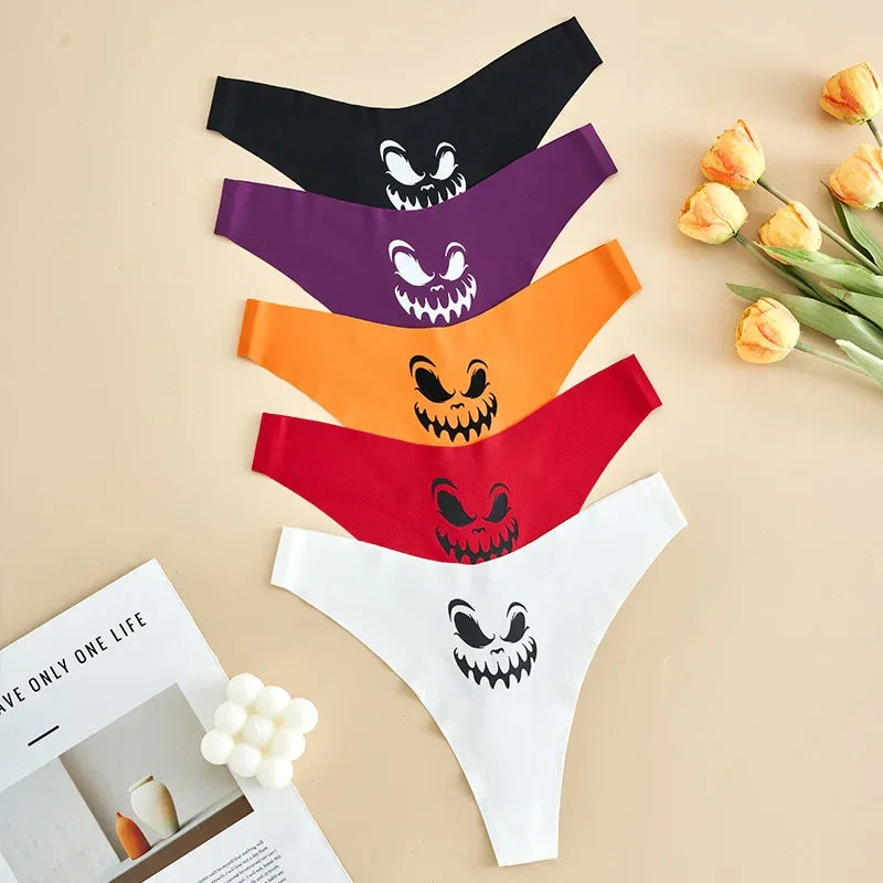 Czarne stringi z nadrukiem halloweenowym Stringi - Provoness