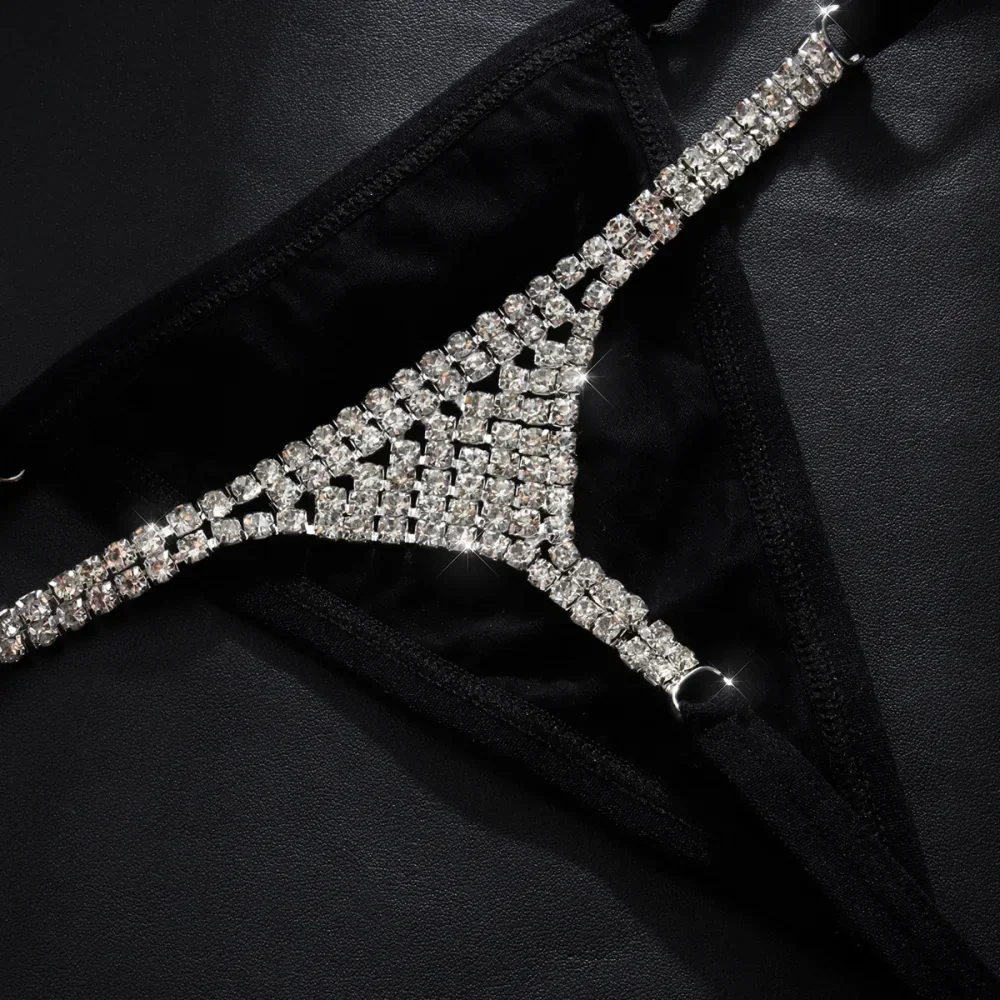 Stringi z błyszczącymi cyrkoniami Stringi - Provoness